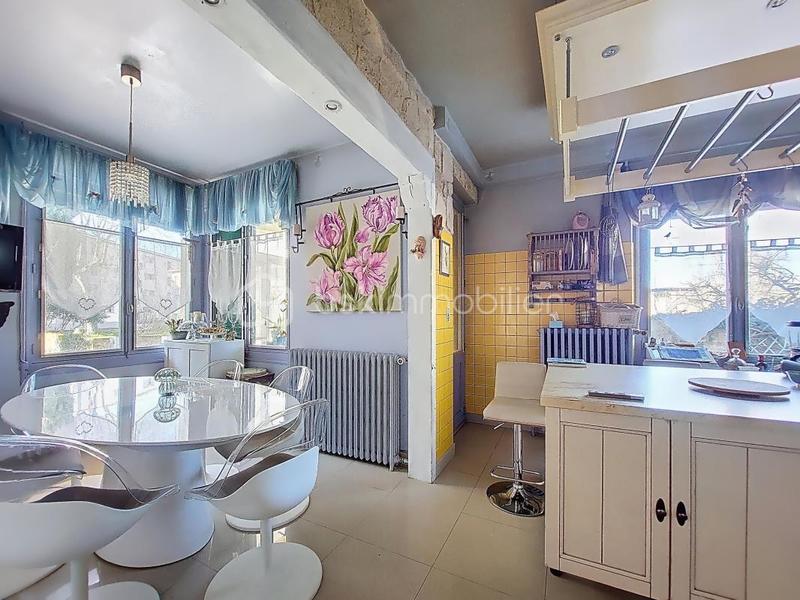 Demeure - 150 m² - 5 pièces