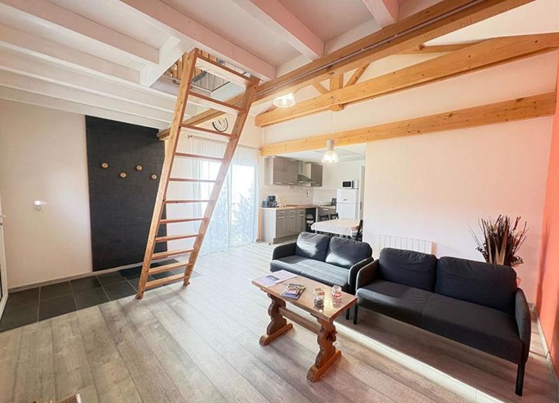 Maison - 228 m² - 6 pièces