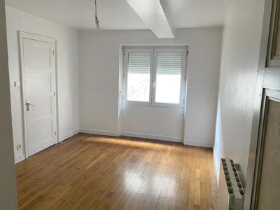 Appartement - 85 m² - 3 pièces