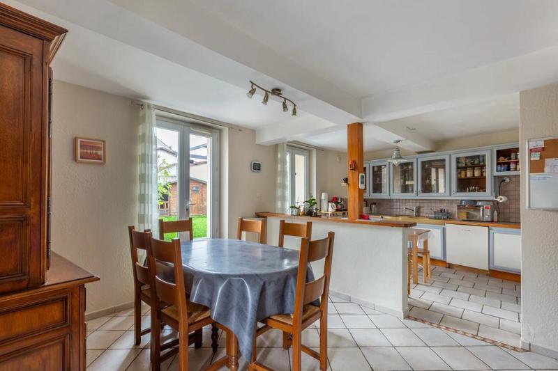 Appartement - 136 m² - 4 pièces