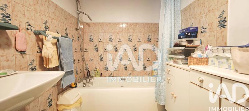 Maison - 228 m² - 7 pièces