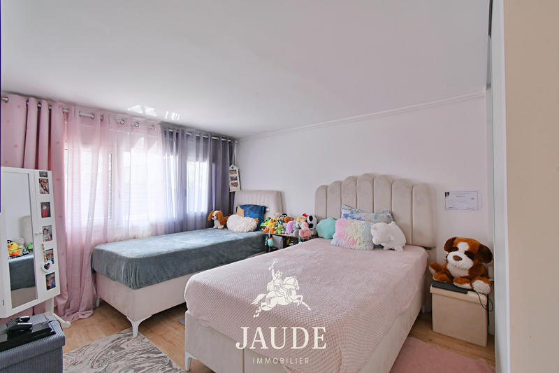 Maison - 135 m² - 6 pièces