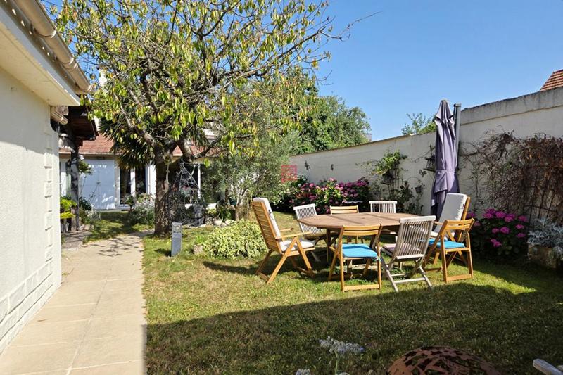 Maison - 108 m² - 5 pièces