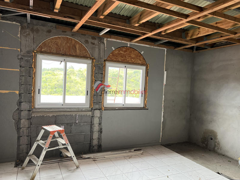 Maison - 200 m² - 6 pièces