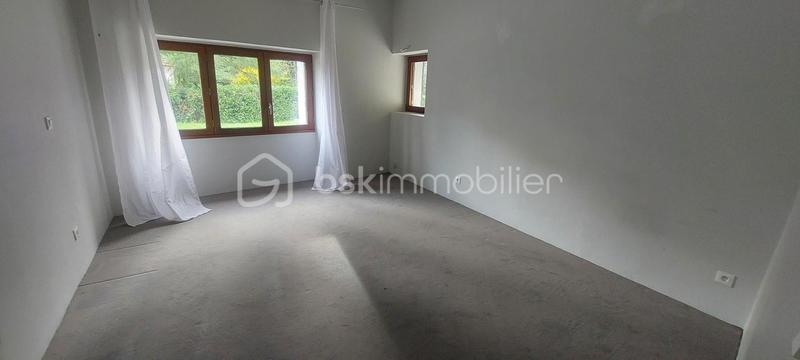 Maison ancienne - 181 m² - 4 pièces