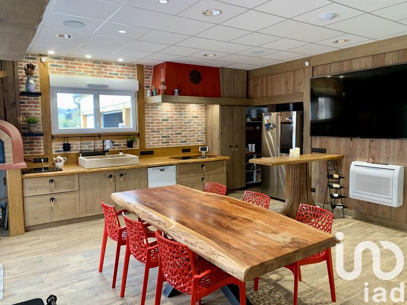 Maison - 277 m² - 7 pièces