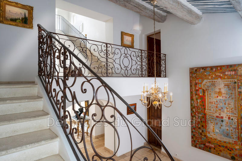 Mas - 332 m² - 10 pièces