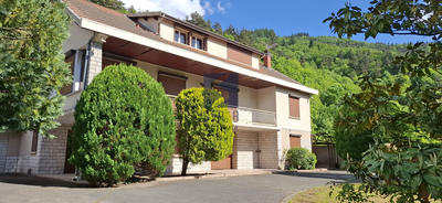 Maison - 493 m² - 12 pièces