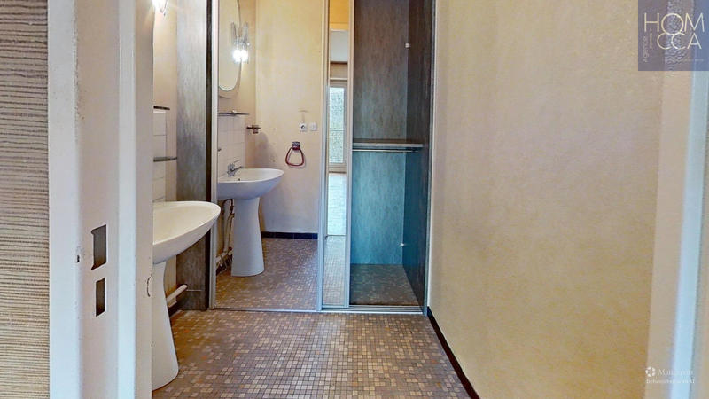 Appartement - 98 m² - 5 pièces