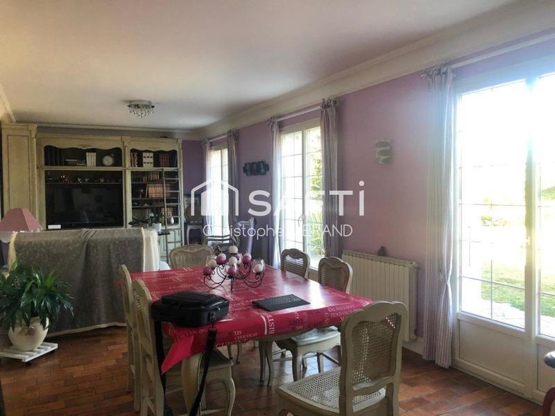 Maison - 296 m² - 12 pièces