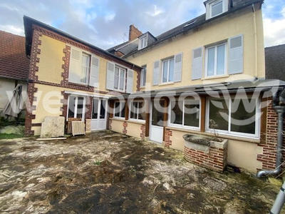 Appartement - 125 m² - 4 pièces