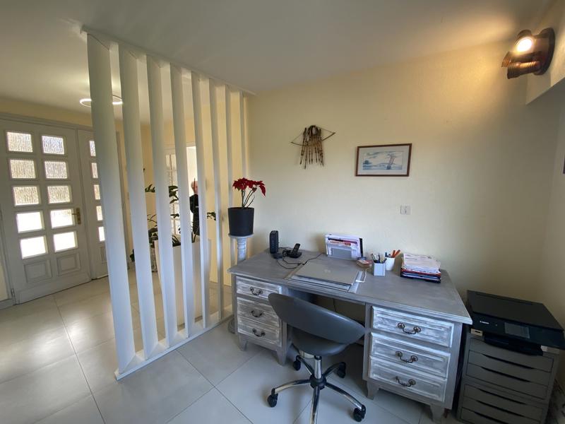 Maison - 203 m² - 10 pièces