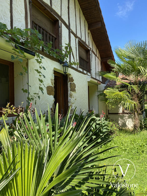 Maison traditionnelle - 125 m² - 6 pièces