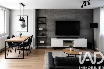 Maison - 121 m² - 6 pièces