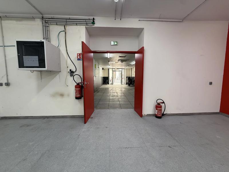 Local d'activités - 132 m² - 2 pièces