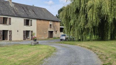 Maison - 185 m² - 7 pièces