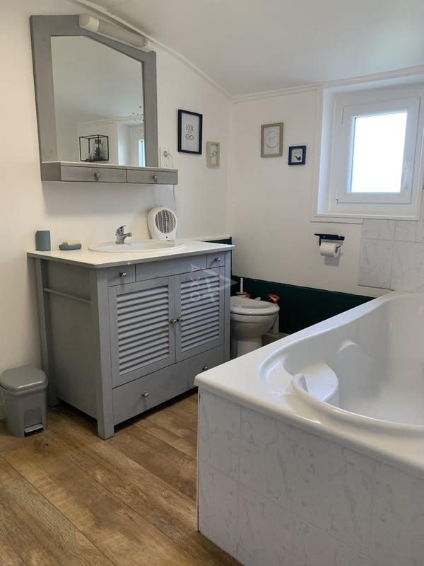 Maison de village - 300 m² - 8 pièces