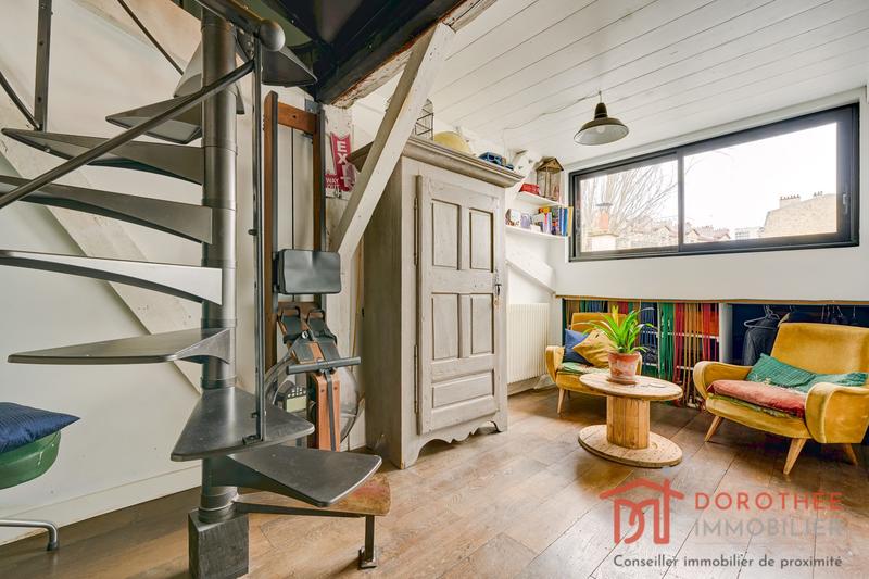 Loft - 130 m² - 4 pièces