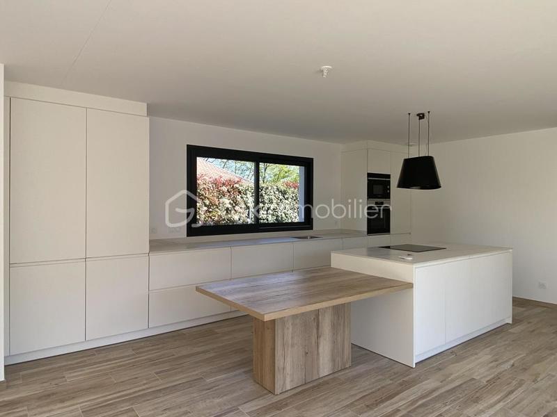 Maison - 146 m² - 5 pièces