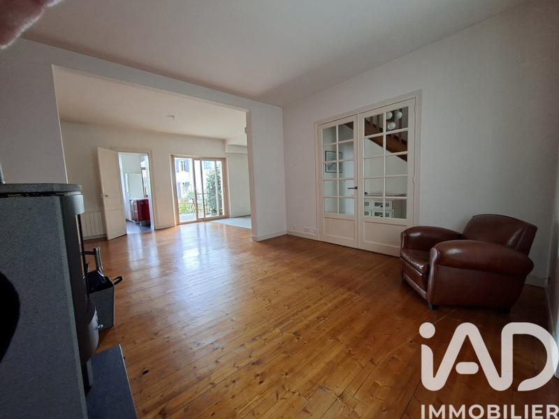 Maison - 185 m² - 7 pièces