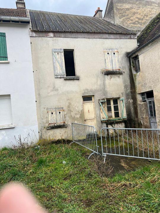 Maison - 90 m² - 3 pièces