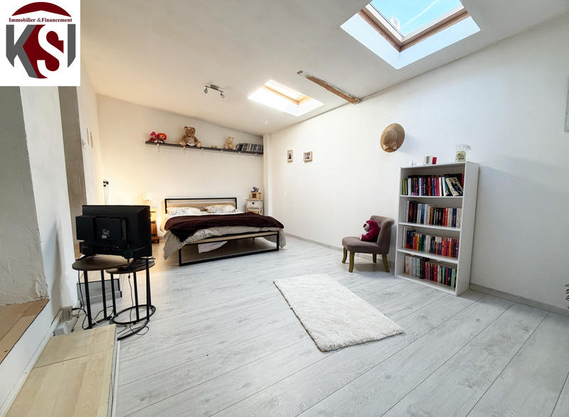 Appartement - 100 m² - 3 pièces