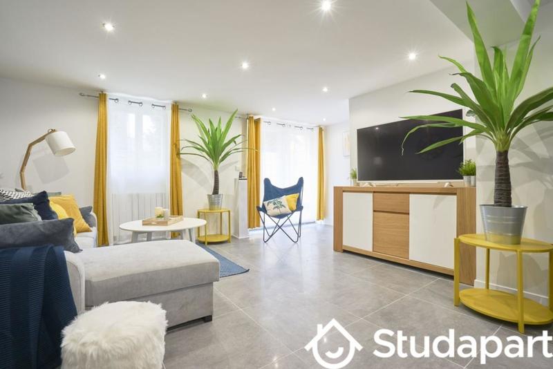 Chambre - 12 m² - 1 pièce