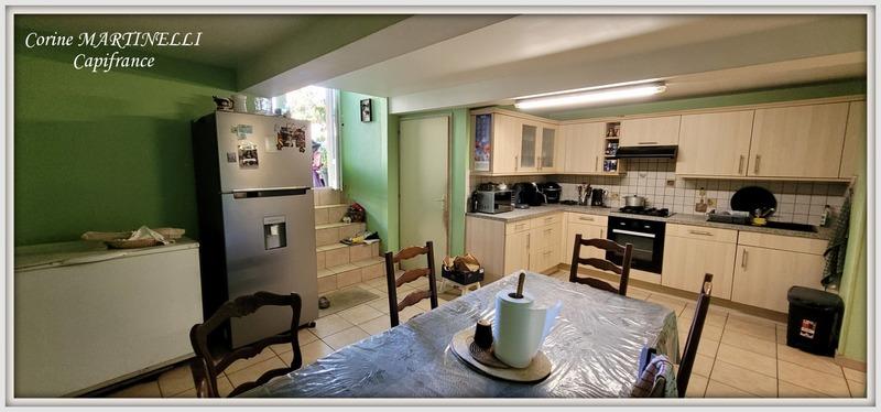 Maison - 178 m² - 7 pièces