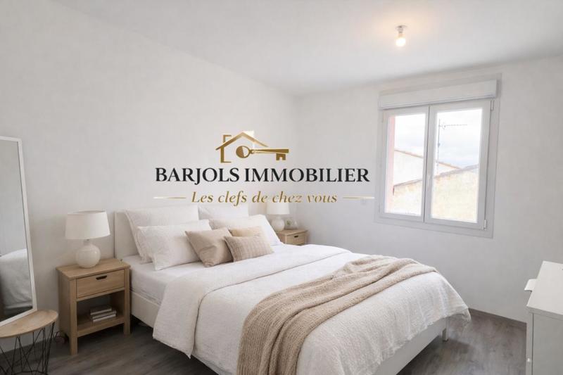 Remise - 97 m² - 5 pièces