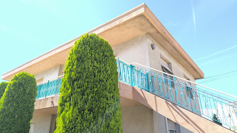 Appartement - 81 m² - 3 pièces