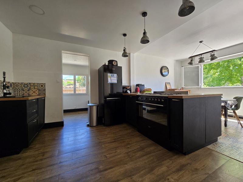 Maison - 145 m² - 6 pièces