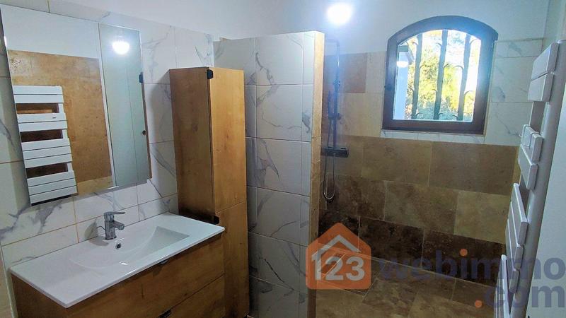 Villa - 121 m² - 4 pièces