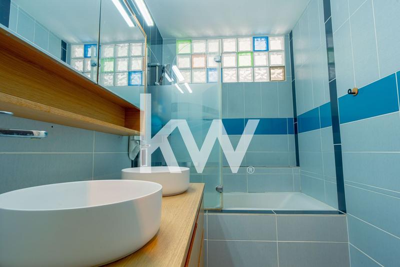 Maison - 104 m² - 5 pièces