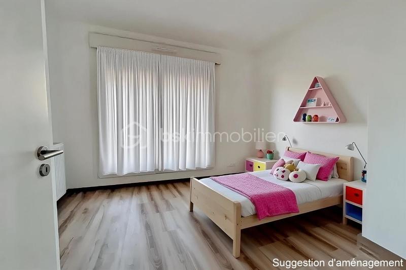 Appartement - 92 m² - 4 pièces