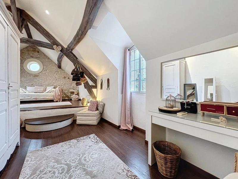 Maison ancienne - 285 m² - 8 pièces