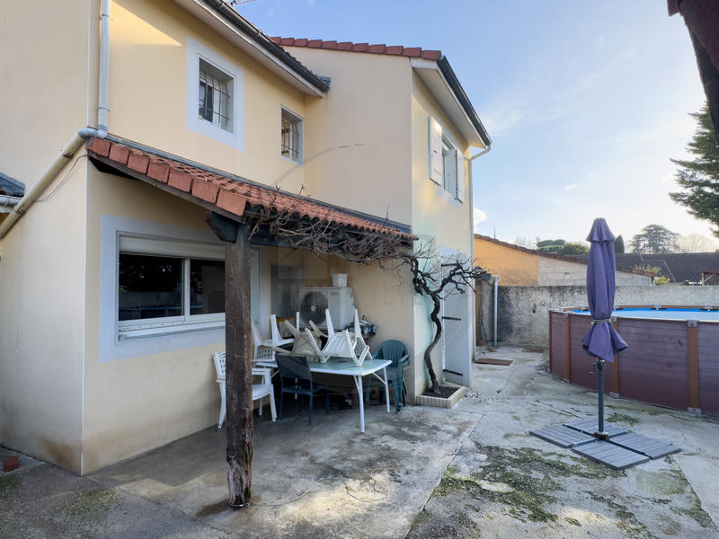 Maison - 97 m² - 5 pièces