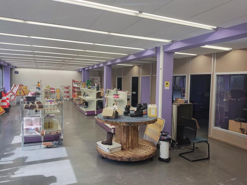 Local commercial - 3 000 m²