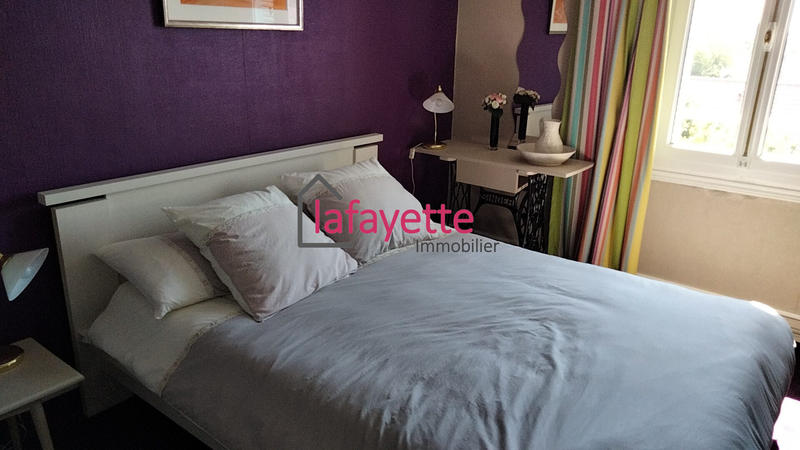 Maison - 220 m² - 7 pièces