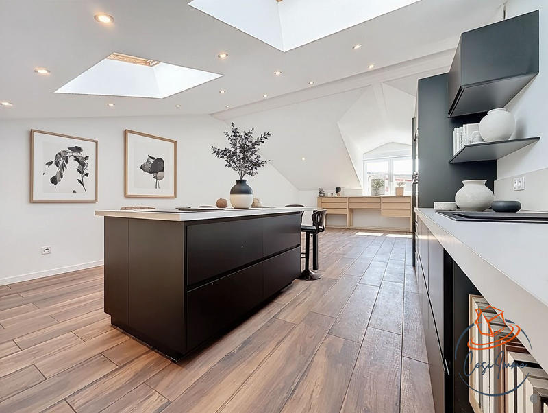 Appartement - 140 m² - 4 pièces