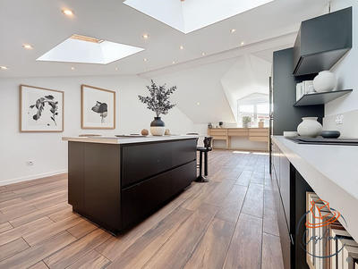 Appartement - 140 m² - 4 pièces