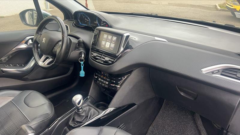 Peugeot 2008 1.6 BlueHdi 100 Business - 5 places