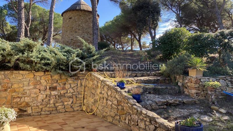 Maison d'architecte - 270 m² - 6 pièces