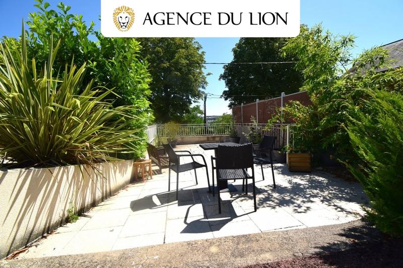 Maison - 220 m² - 7 pièces