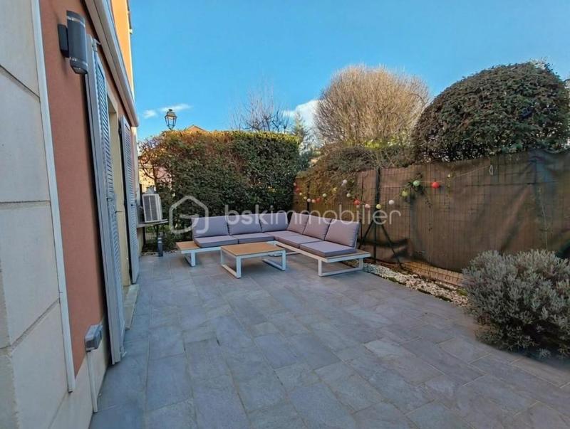 Maison - 114 m² - 6 pièces