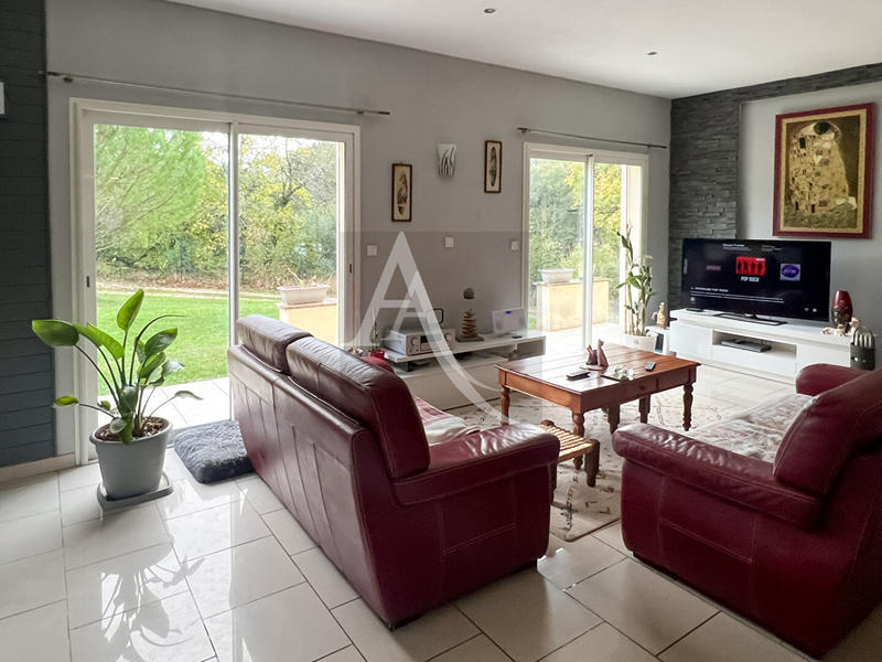 Maison - 172 m² - 6 pièces