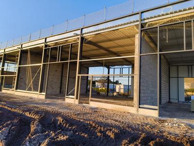 Local d'activités - 641 m²