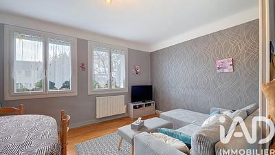 Maison - 80 m² - 5 pièces