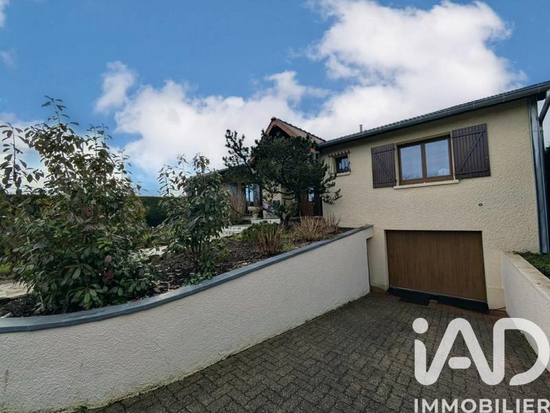 Maison - 104 m² - 5 pièces