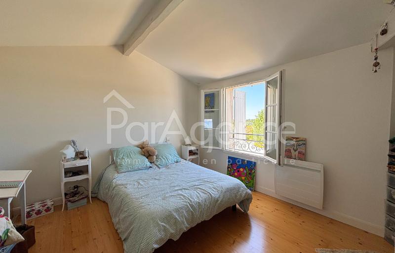 Maison - 204 m² - 5 pièces