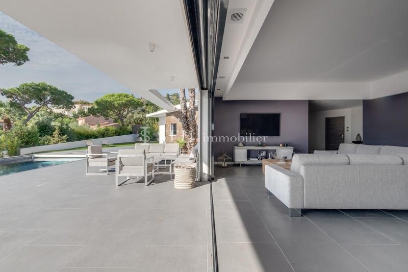 Villa - 200 m² - 5 pièces